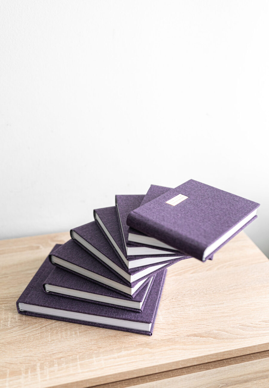 Wedding book; editorial book